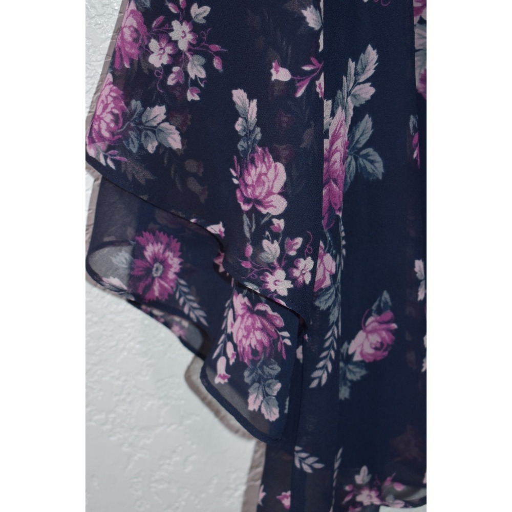 Lane Bryant Top 18/20 Navy Floral Lined V-Neck Ruffle Flutter Sleeve Lightweight - Picture 12 of 16